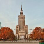 Przeprowadzka w Warszawie: Jak przygotować się na nowy rozdział w Stolicy